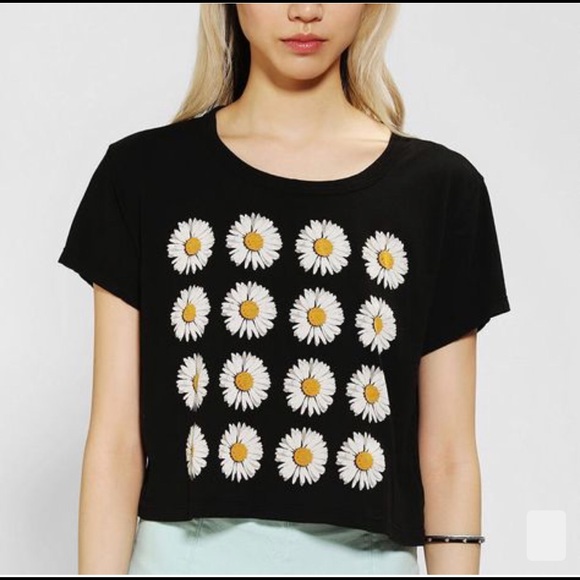 Truly Madly Deeply Tops - Urban Outfitters Truly Madly Deeply Daisy top